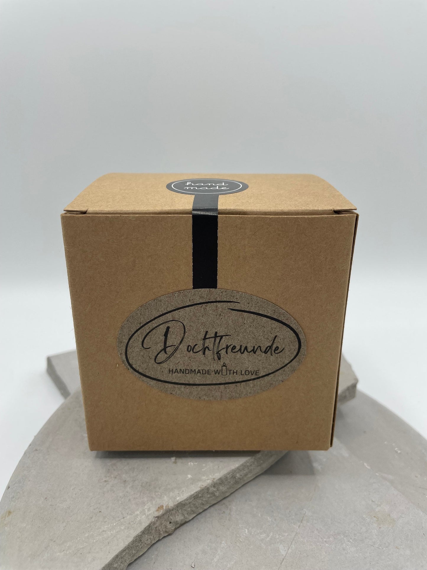 Scheiß auf MUTTERTAG, ich liebe dich jeden Tag. Beste Mama personalisierbar. PREMIUM Duftkerze mit Deckel. Duftkerze aus dem Südschwarzwald