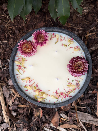 XL Betonkerze "Big Bloom" – 3-Docht & Blüten | 18cm | Handgegossen