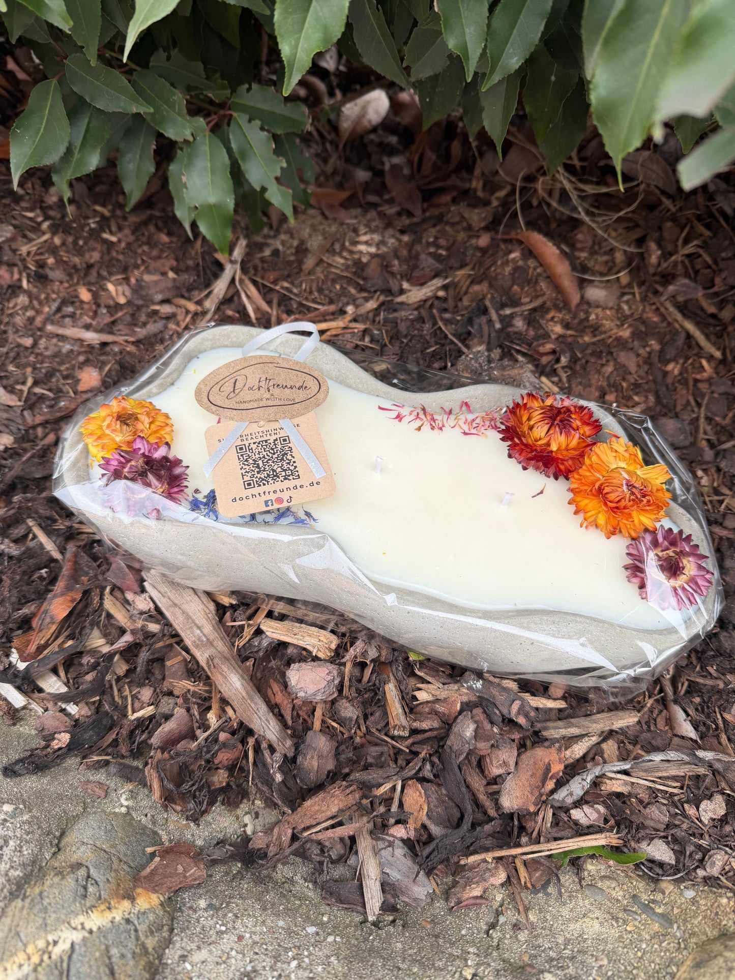 Design-Betonkerze "Grey Wave" – Flower Edition | 3-Docht & Bunt | 29,5cm