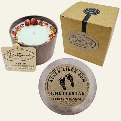 Personalisierte Muttertagskerze mit Namen | Geschenk für Mama, Oma & Uroma | 100% Sojawachs im Sketch-Look | Handgefertigt im Schwarzwald | Jasmin Lilac 175ml