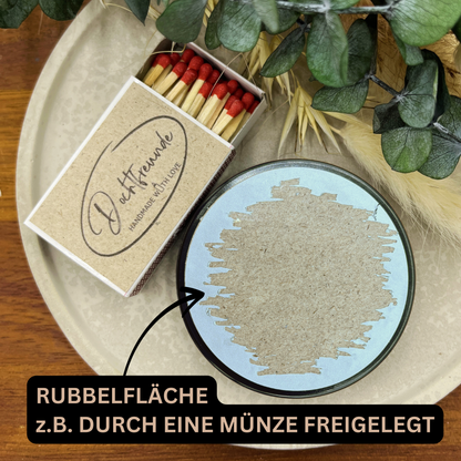 Papa Superheld: Originelle Premium RUBBELKERZE mit verdeckter BOTSCHAFT Duftkerze im Glas mit PERSONALISIERBAREM Kerzendeckel Mann Geschenk