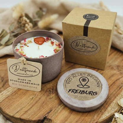 DochtFreunde Personalisierte Duftkerze mit Namen und Datum | Valentinstag Geschenk für Sie und Ihn | Lustig und Romantisch (Nervensäge, Jahrestag, Fernbeziehung)